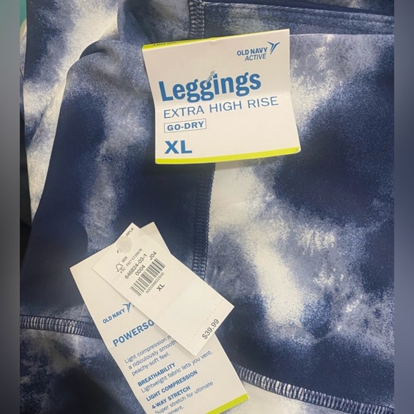 Old Navy Active Leggings Navy Blue and White – Extra High Rise - Picture 5 of 6